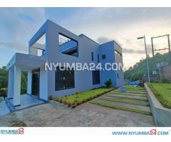 Contemporary 4 Bedroom Property for Sale in Nyambadwe Blantyre